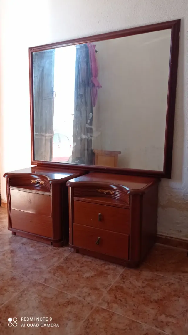 Mobile da bagno con specchio