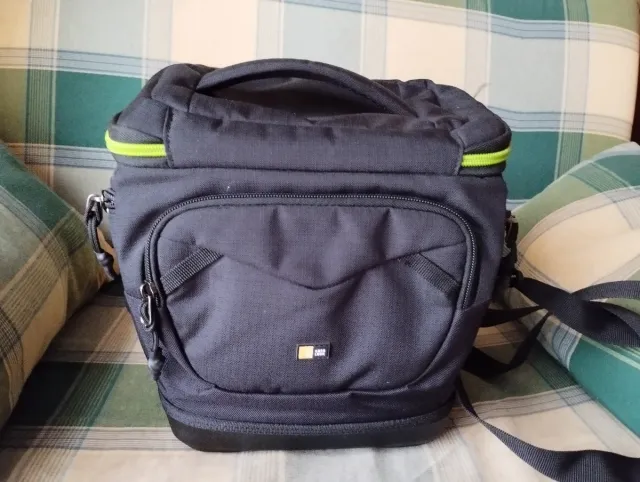 Funda Cámara Case Logic Negra 24x24x16 cm