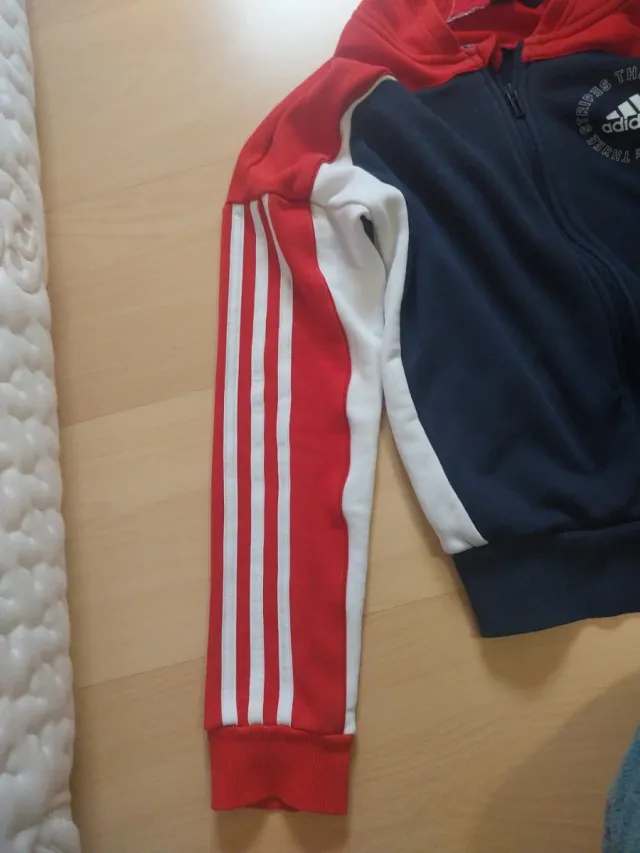 Sudadera Adidas Roja y Azul con Cremallera