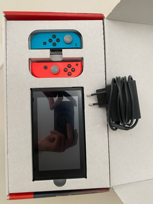 Nintendo Switch + Accesorios 