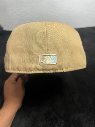 Gorra New Era 59Fifty Talla 7 3/8 + Pin