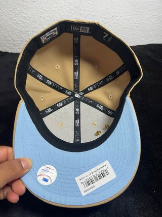 Gorra New Era 59Fifty Talla 7 3/8 + Pin