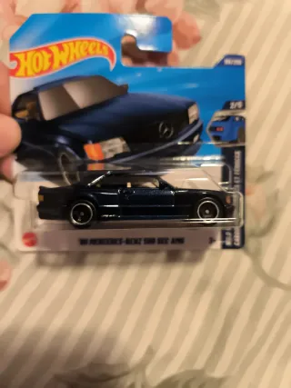 Hot Wheels Mercedes-Benz 500 SEL Azul