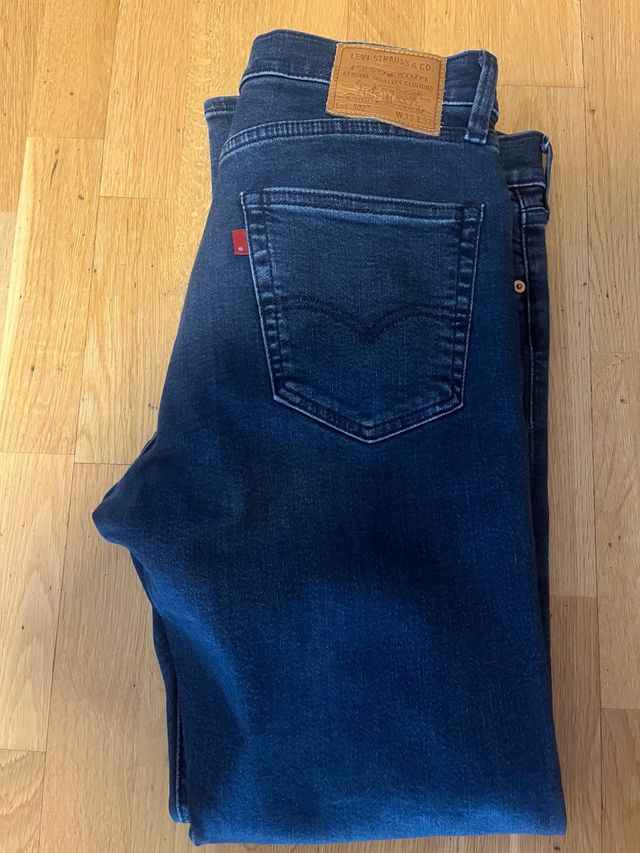 Vaqueros Levi's chico elásticos