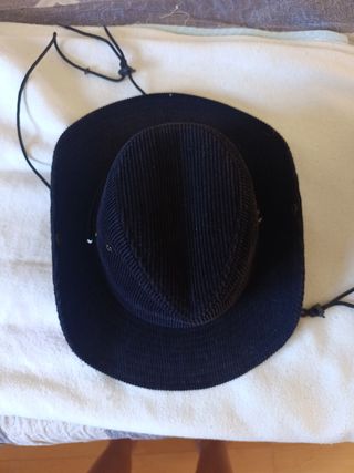 Sombrero vaquero marrón 5 euros cada uno