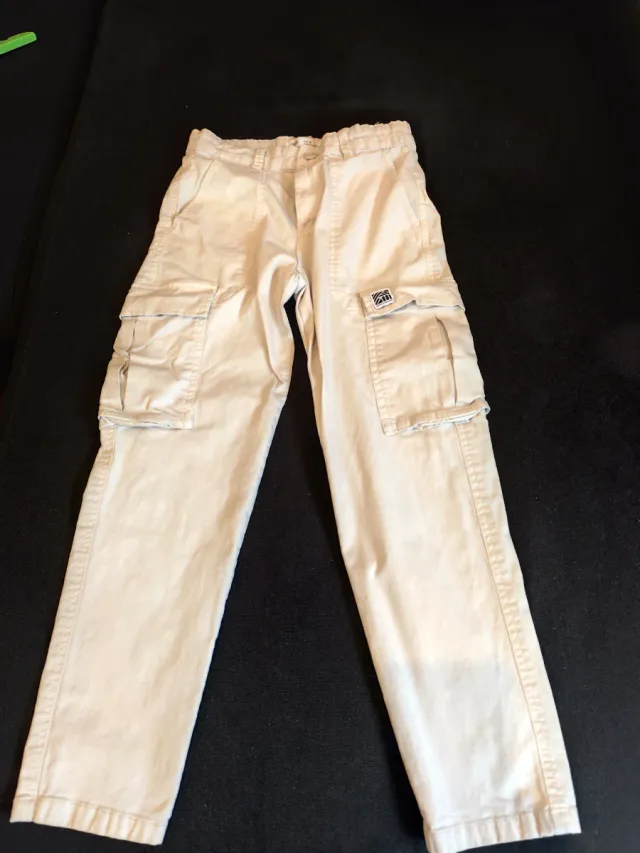 Pantalón cargo beige niño 