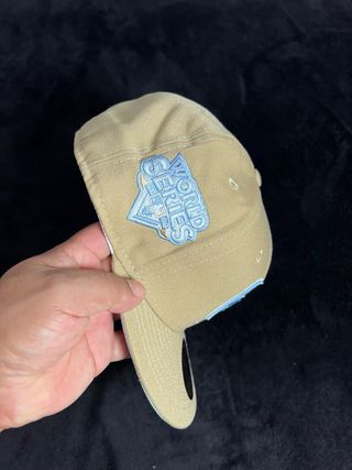 Gorra New Era 59Fifty Talla 7 1/4 Beige/Azul