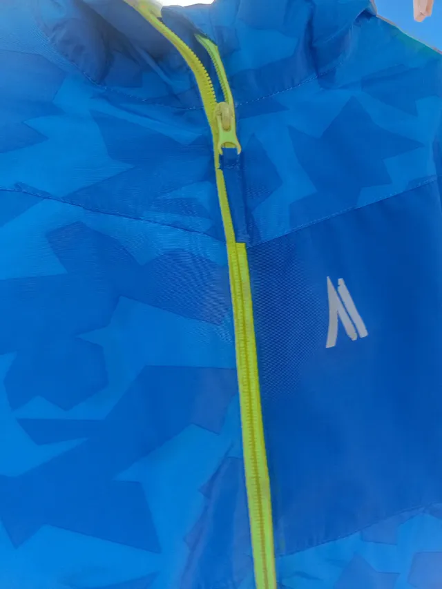 Chaquetas de invierno
Talla 10-11 an̈os