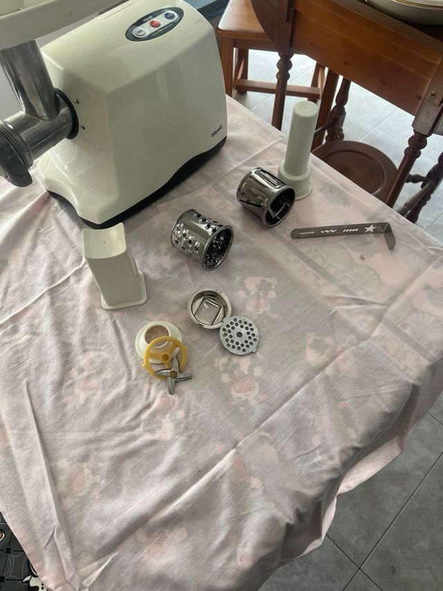 Picadora Profesional Metal y Plástico