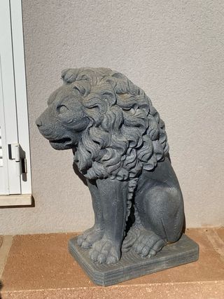 Escultura León Imitación Granito 66cm
