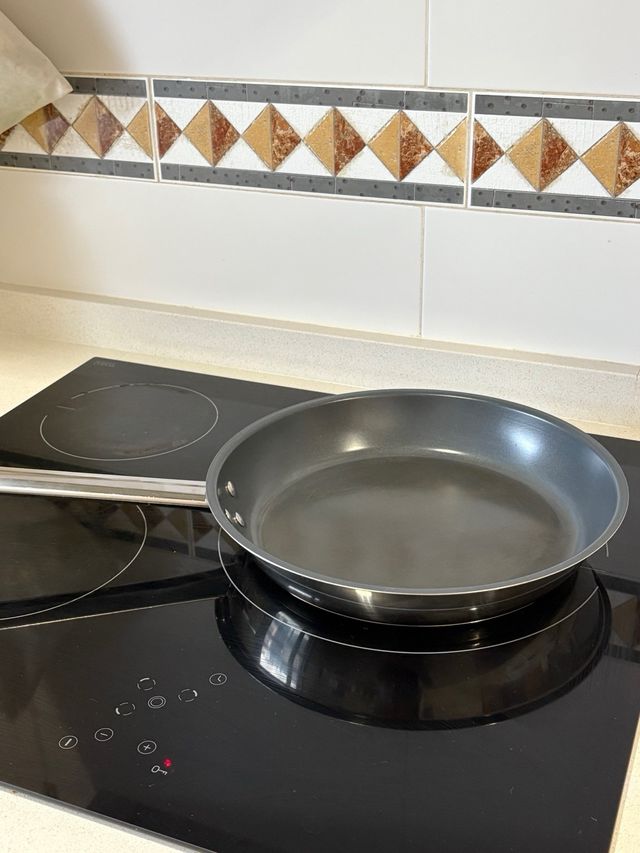 Sartén de acero inoxidable 28 cm