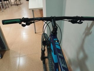 Bicicleta de Montaña Kross Azul
