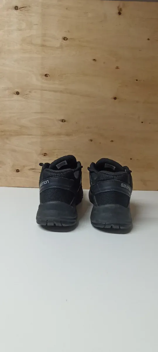 Zapatillas Salomon Gore-Tex negras Talla 40 2/3