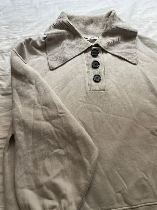 Sudadera Zara cuello
