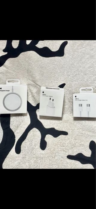 Apple Pack/MagSafe + caricabatterie da 20 W + cavo/Nuovo/