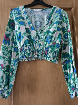 Blusa Zara Estampada Floral Talla M
Sin estrenar.