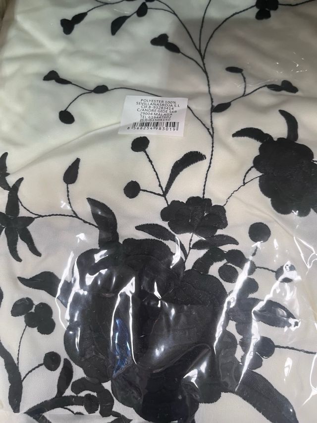 Manton Flamenco Cuadrado 150x150