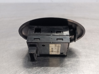 MANDO ELEVALUNAS DELANTERO DERECHO MG ROVER ROVER