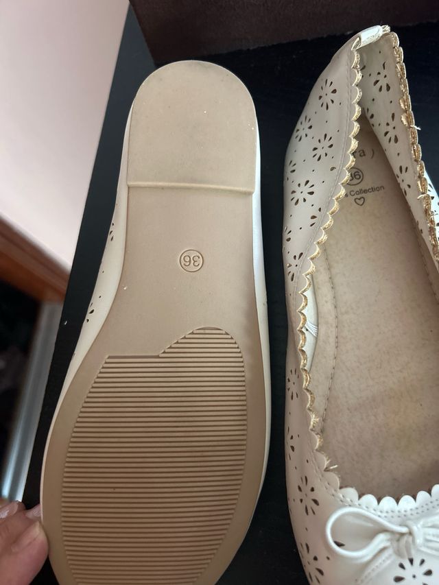 Zapatos planos blancos mujer