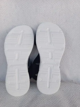 Sandalias Negras Ligeras Cómodas