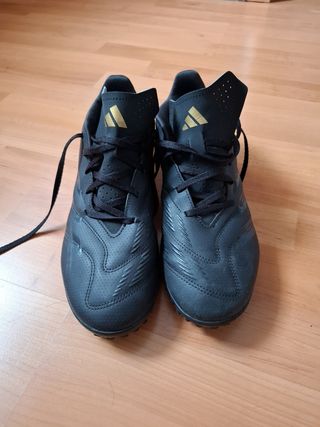 Adidas Predator Talla 44.5 (11 US)