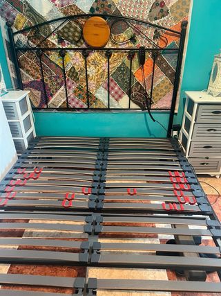 Cama articulada metálica