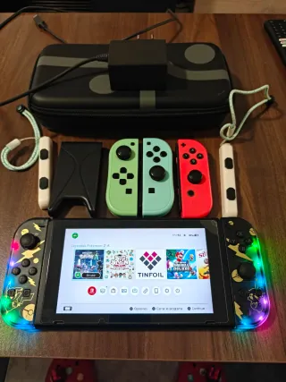 Nintendo Switch Multicolor con Accesorios