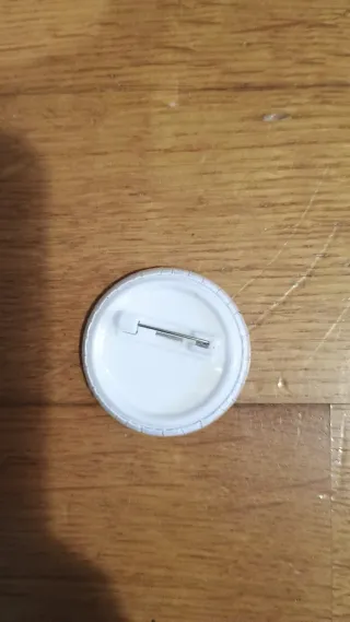 Spilla pin armata Brancaleone film 32mm