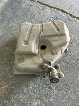 TUBO ESCAPE Y DEPÓSITO DE FORD SIERRA 2.0 PINTO