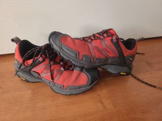Zapatillas Trango World senderismo