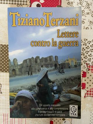 Libro lettere contro la guerra