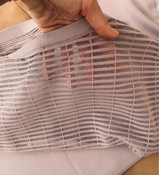 Completo Tom Ford gonna e maglia rosa