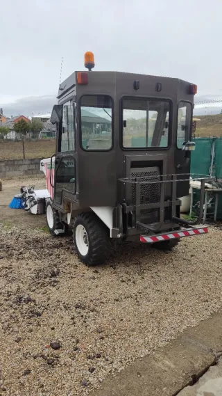 Barredora de viales Piquersa