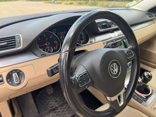 Volkswagen Passat 2012