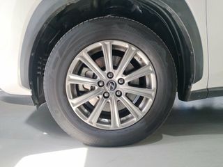 Lexus NX 2.5 300h Business Navigation 2WD