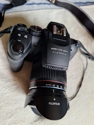 Cámara Digital Fujifilm HS-20