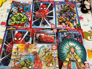 Lote de 7 Puzzles Marvel y Dinosaurios