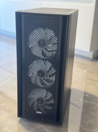 Caja Gamdias Aura GC2 Negra RGB
