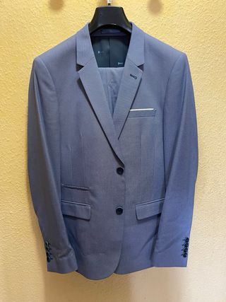 Trajes juveniles elásticos