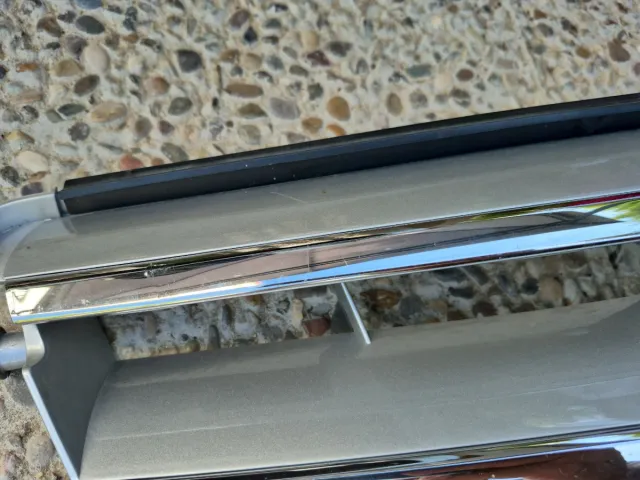 Rejilla Mercedes con emblema