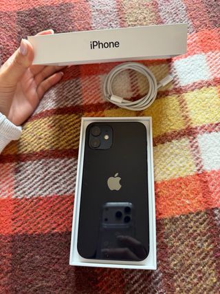 iPhone 12 64GB Nero