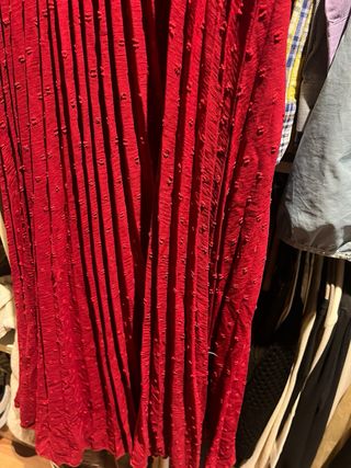 Vestido granate con lunares