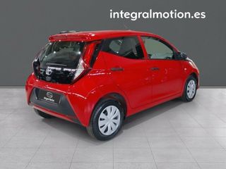 Toyota Aygo 1.0 70 x-play