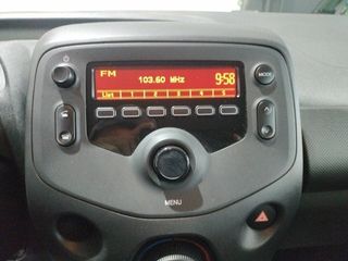 Toyota Aygo 1.0 70 x-play