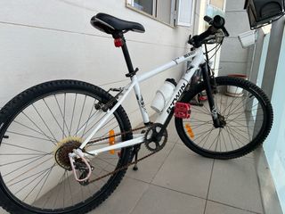 Bicicletas  BTWIN Rockrider 300,de  24”