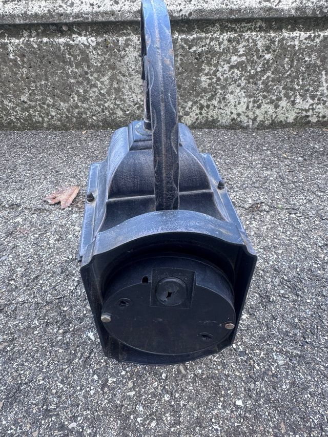 Lanterna da esterno in metallo e vetro