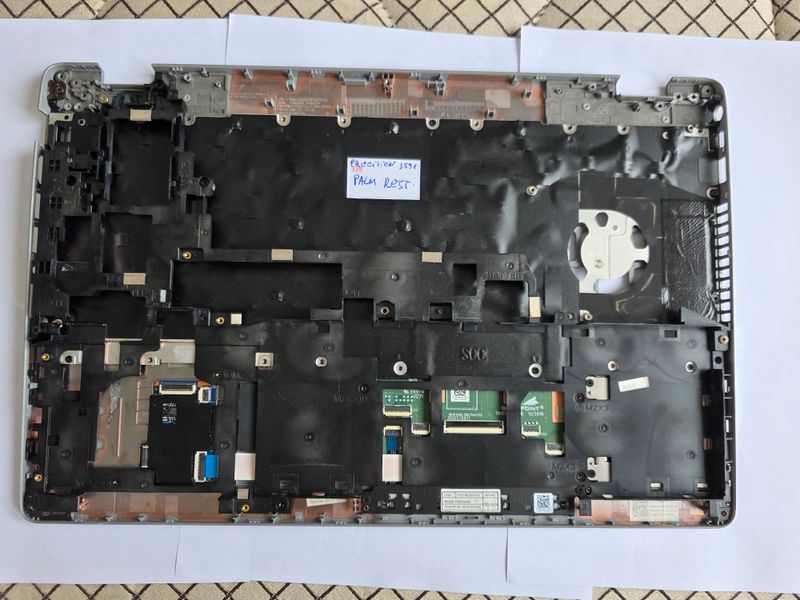 Reposamanos con soporte para teclado Dell Precision 3551 afbeelding 3