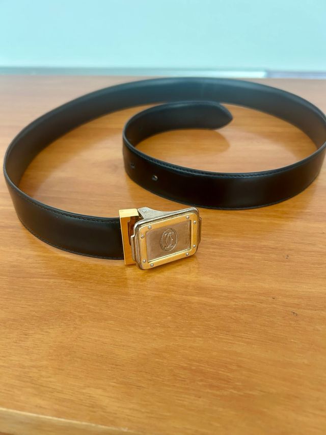 Cinturón Cartier Piel Vintage Hebilla Dorada.