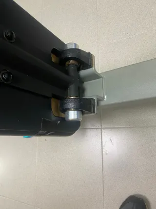 Banco de abdominales Precor ajustable