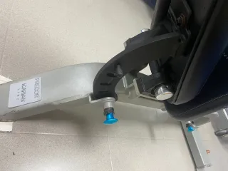 Banco de abdominales Precor ajustable